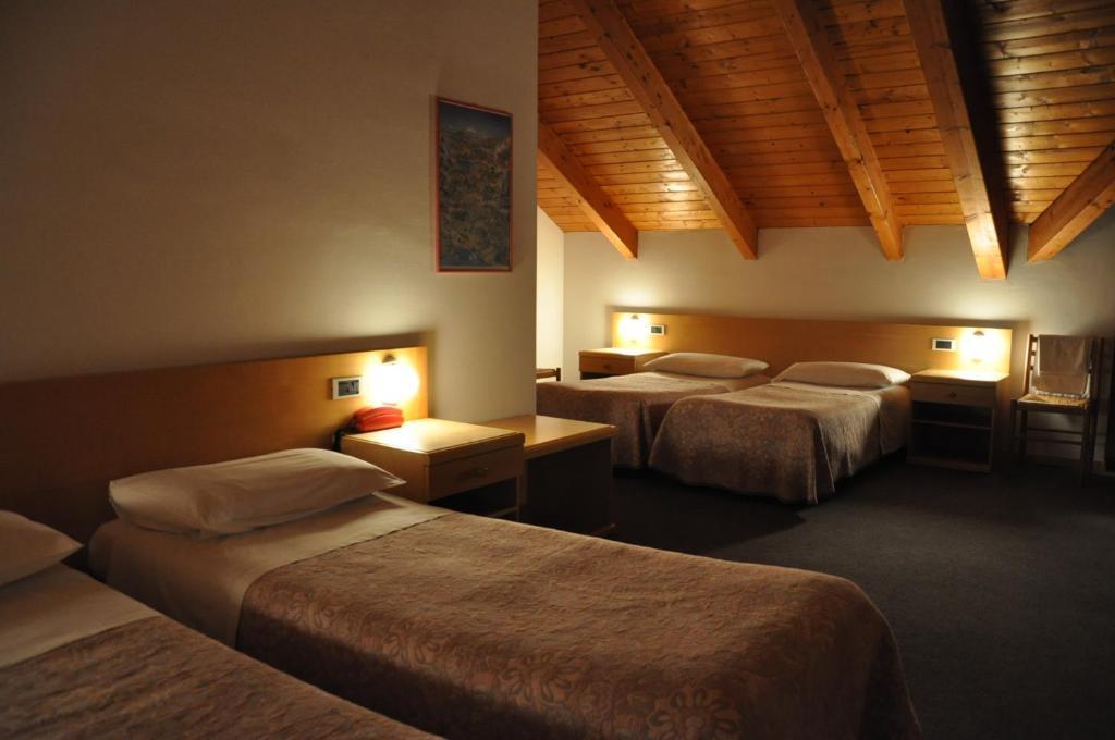 Hotel Ideal Sarche di Calavino Habitación foto